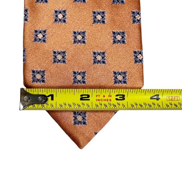 Vtg Robert Talbott Necktie Golden Peach w Small Blue Floral Squares 100% Silk - Picture 7 of 7